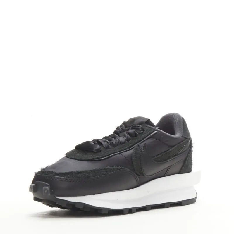 Nike Black White Sneakers Black Never worn - Model View