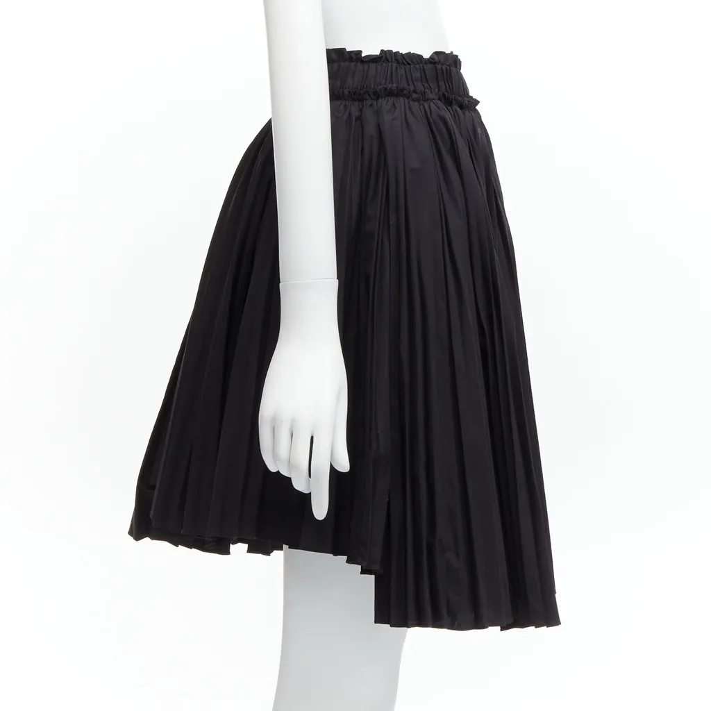 Tod's Pleated Flared Skirt Black Cotton Never worn - Model View