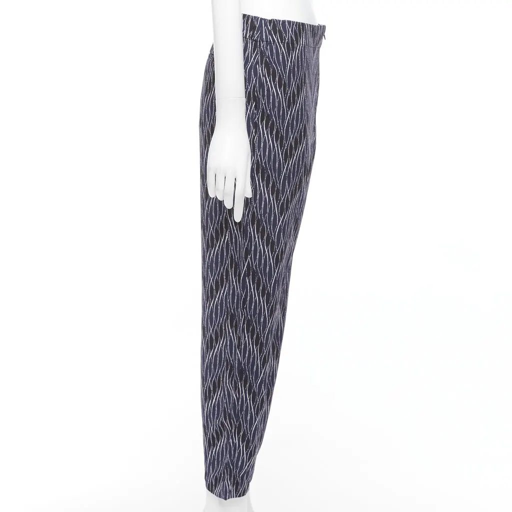 Marni Geometric Crop Pants Black Silk Never worn - Model View