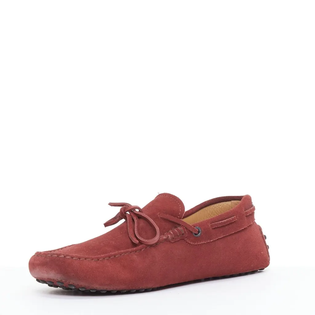 Tod's Gommino Red Suede Good - Model View