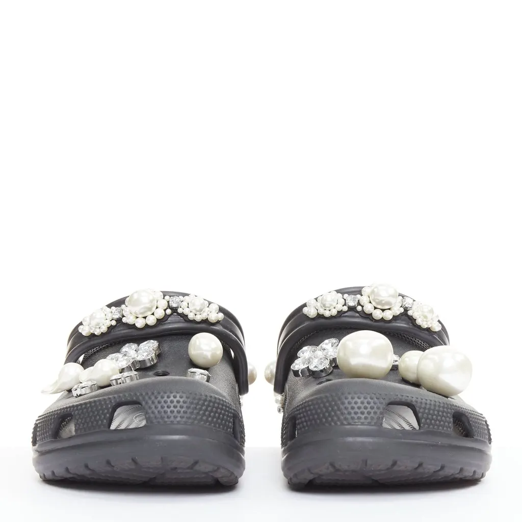 Unsigned Black Rubber Sandals Black Rubber Good - Model View