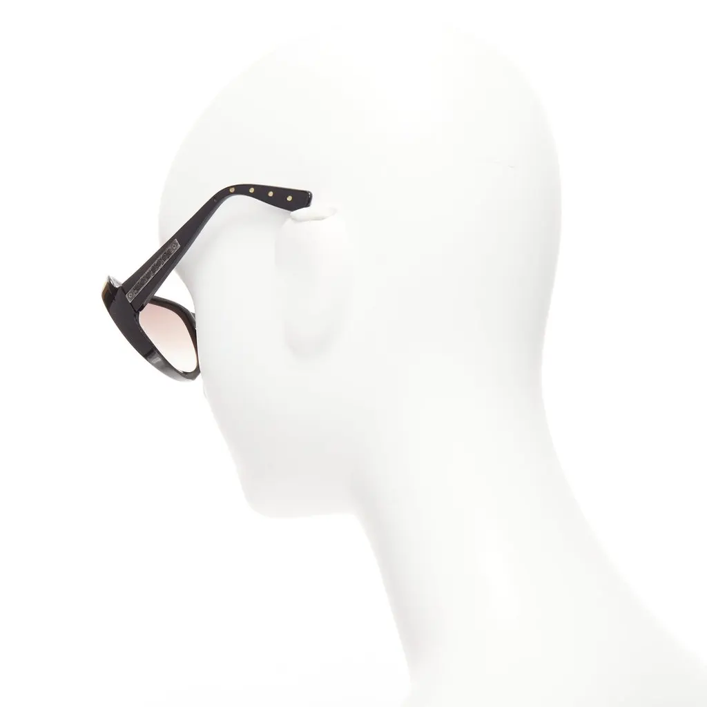 Bottega Veneta BV68S Brown Acetate Fair - Model View