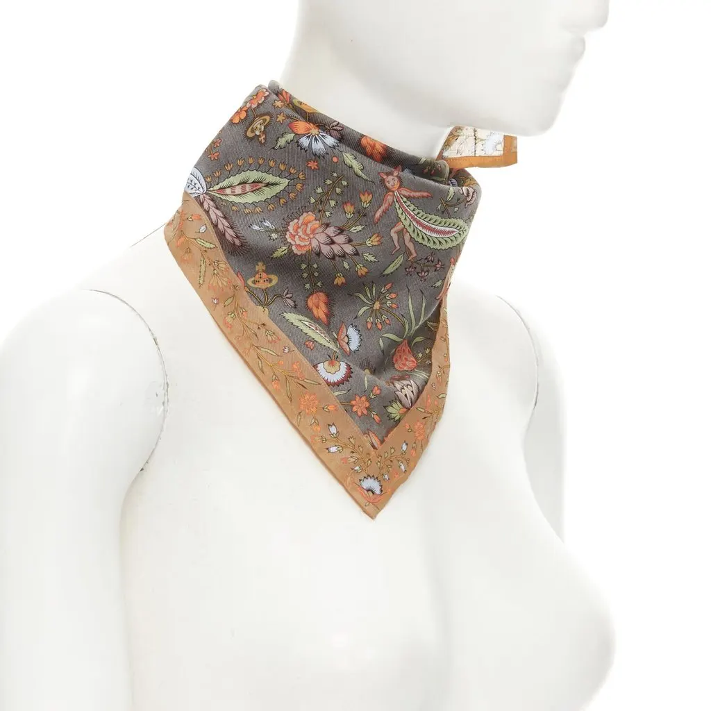 Vivienne Westwood Orb Creatures Scarf Grey Cotton Never worn - Inside View