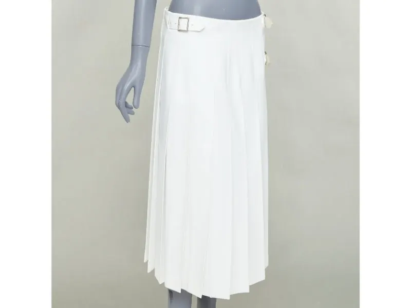 Comme Des Garcons White Shorts White Good - Inside View