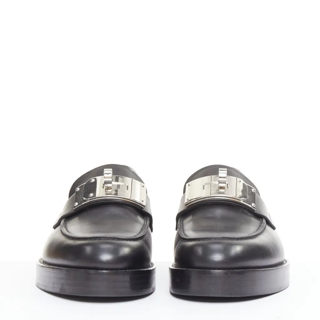 Hermès Hot 40 Loafer Black Leather Good - Model View