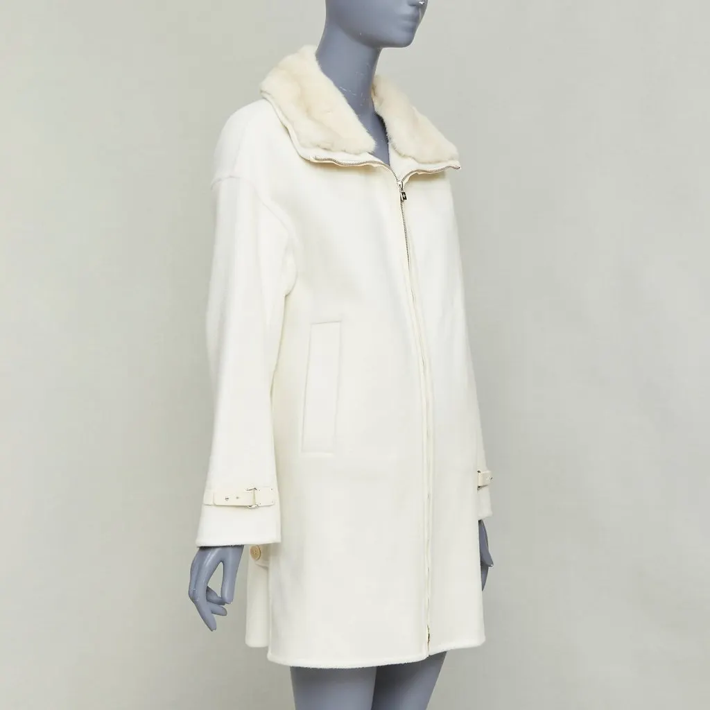 Loro Piana Baby Cashmere Jubilee Beige Cashmere Very good - Model View