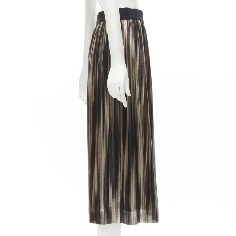 Alice & Olivia Gold Plisse Skirt Gold Polyester Never worn - Model View