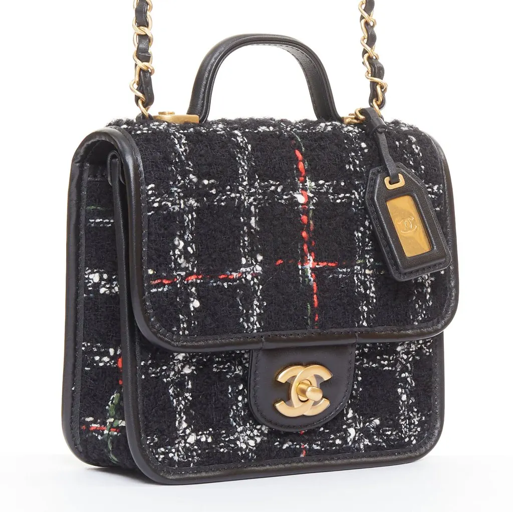 Chanel Tweed School Memory Black Tweed Very good - Inside View