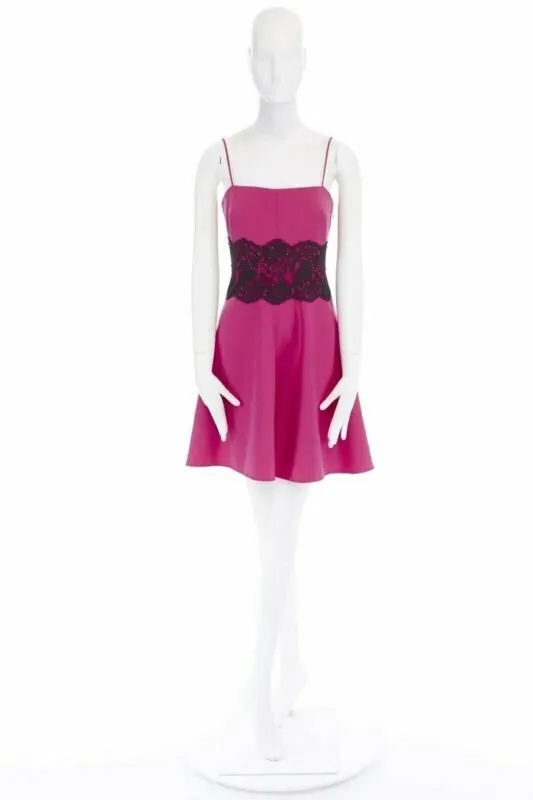 Valentino Lace Waist Skirt Pink Wool Never worn - Inside View