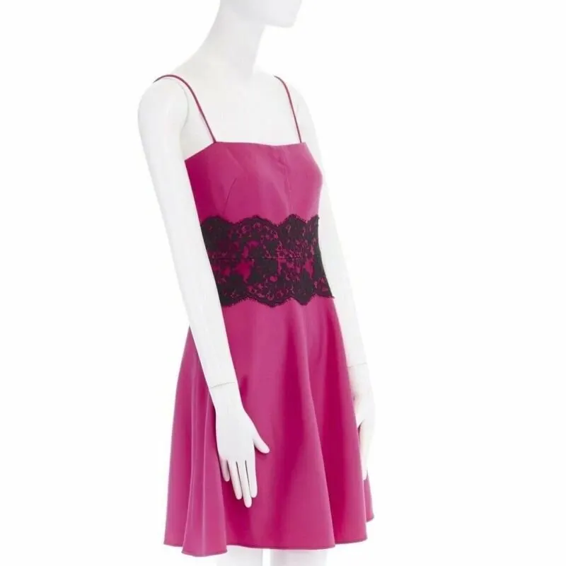 Valentino Lace Waist Skirt Pink Wool Never worn - Model View