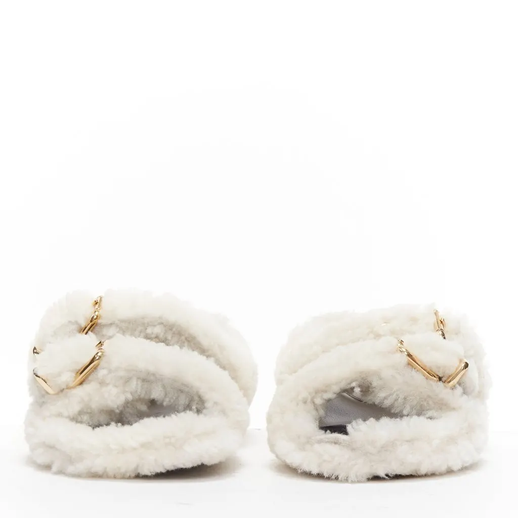 Marni White Fur Sandals White Fur Very good - Model View