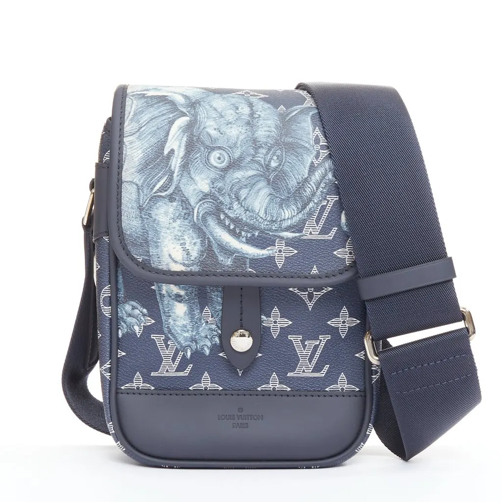 Louis Vuitton Savane Elephant Navy Very good - Front View