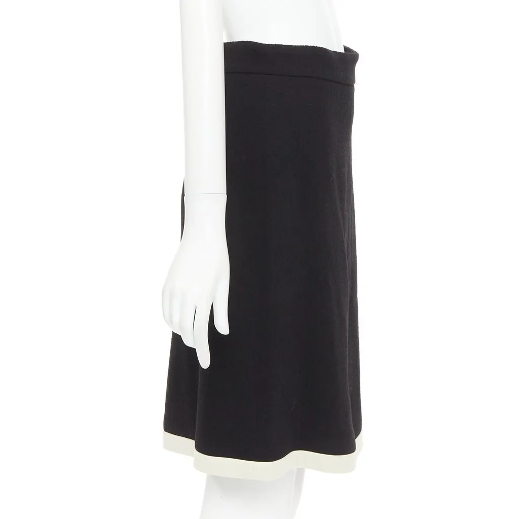 Gucci Black Wool Skirt Black Wool Very good - Model View