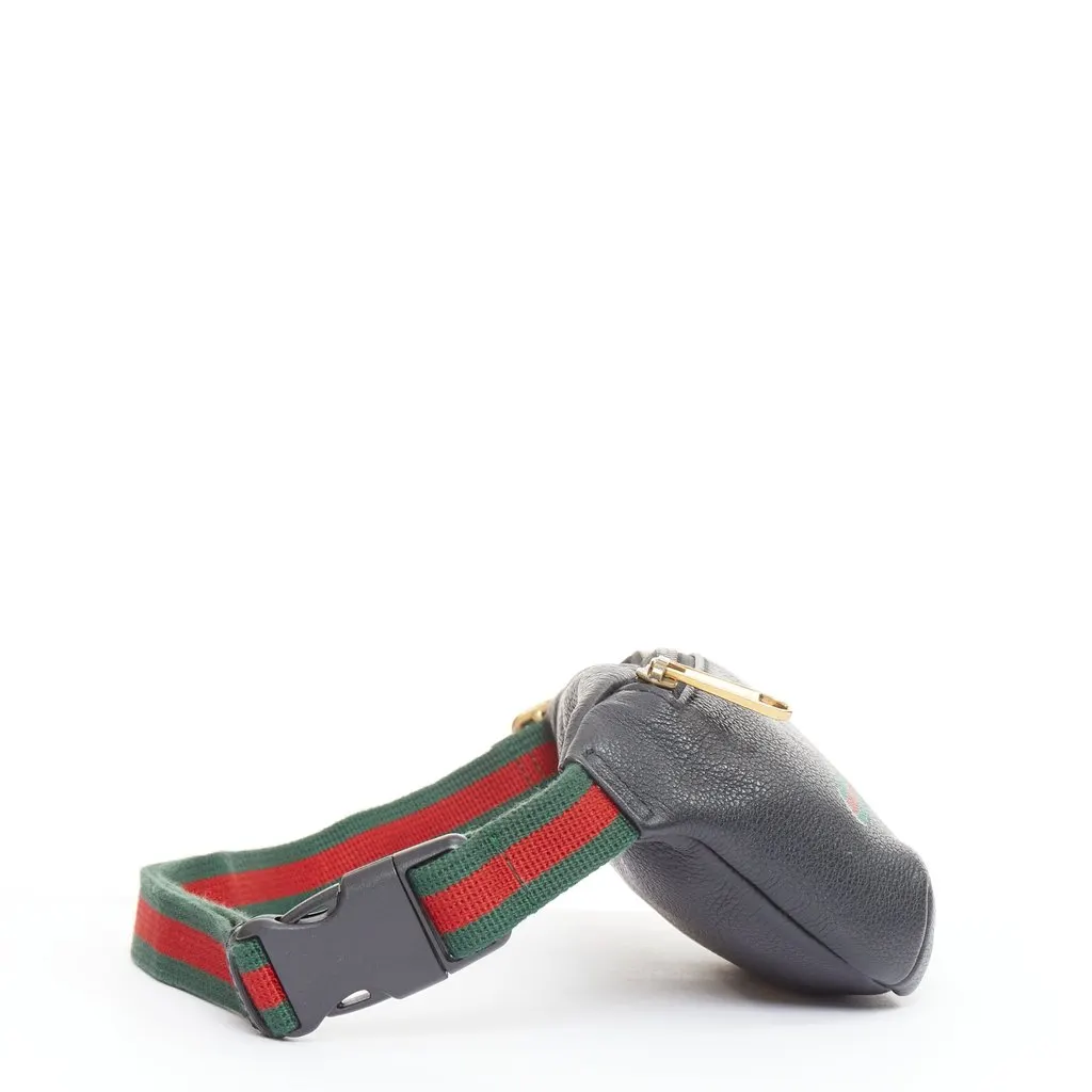 Gucci Gucci Print Leather Logo Small Belt Bag Black Leather Very good - Model View