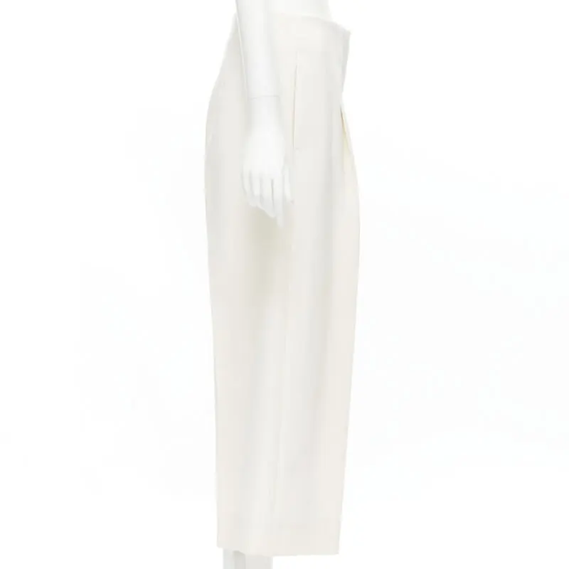 Oscar de la Renta Pleated Wide Pants Beige Wool Never worn, with tag - Model View