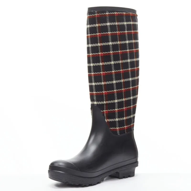 Moncler Gradient Platform Boots Black Rubber Never worn - Model View