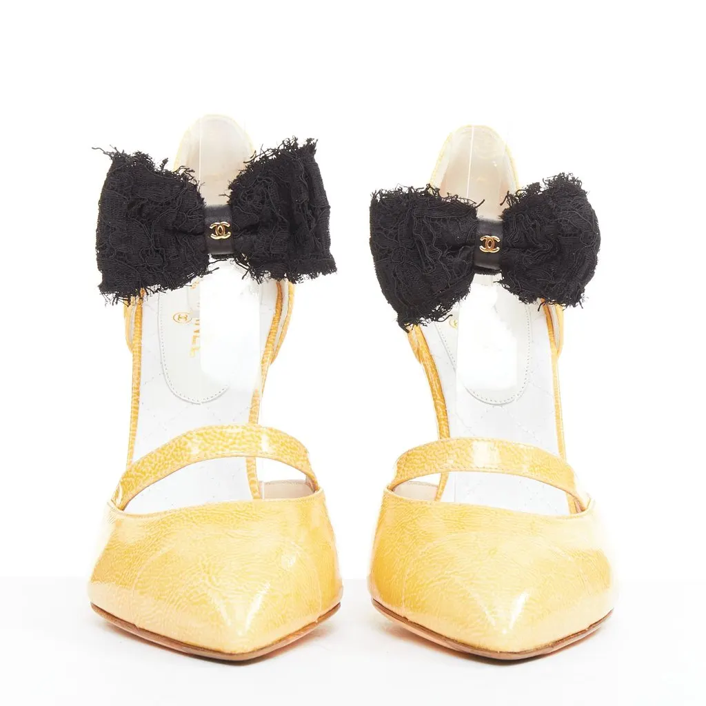 Chanel Yellow Leather Heels Yellow Leather Very good - Inside View