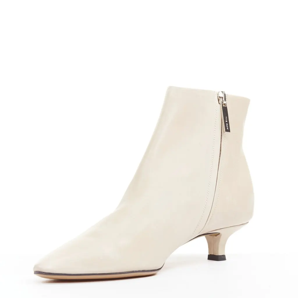 The Row Coco Ecru Leather Very good - Model View