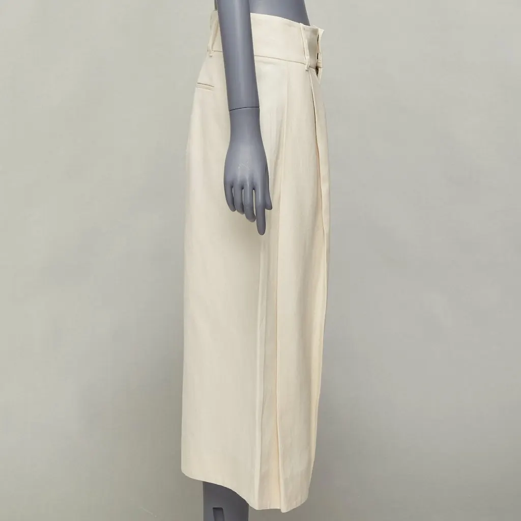 Marni Cargo Pocket Shorts Ecru Cotton Fair - Model View