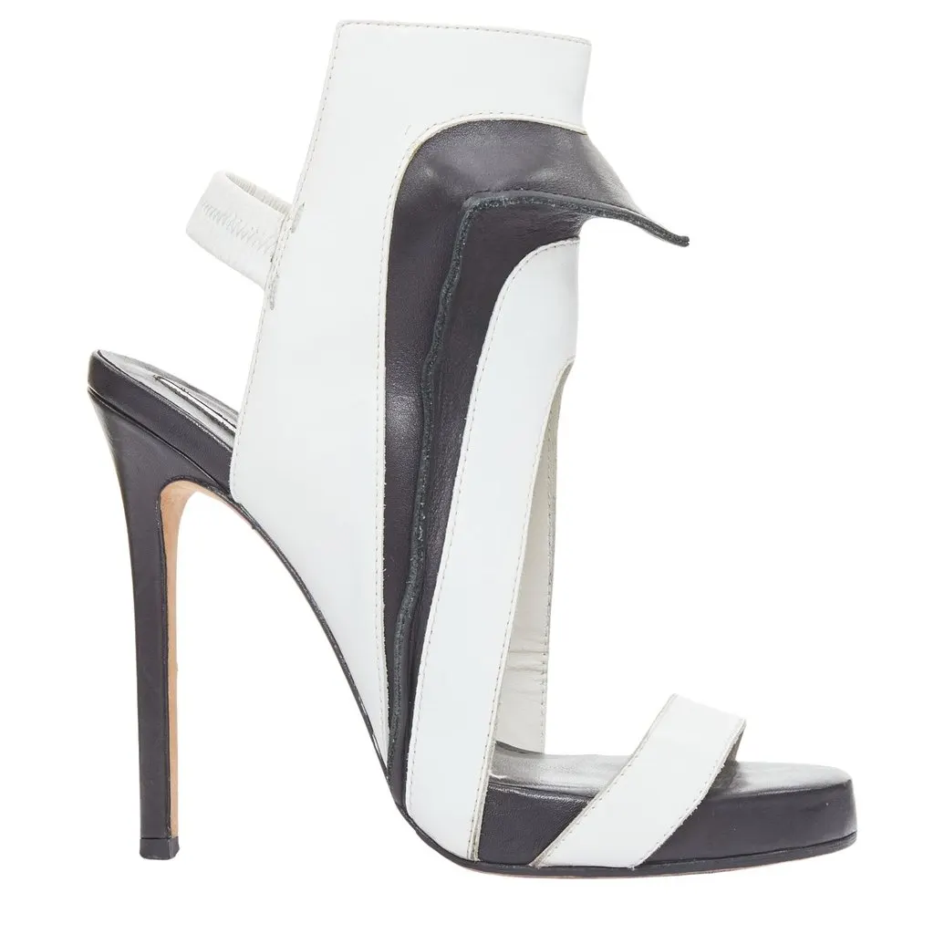 Camilla Skovgaard Ridged Cutout Sandals Black Leather Very good - Front View