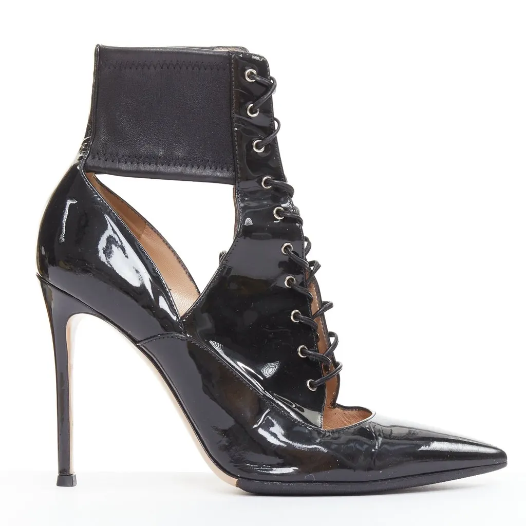 Gianvito Rossi Epi Suede Desert Boots Black Leather Fair - Front View