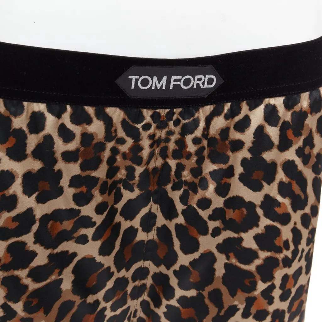 Tom Ford Brown Silk Shorts Brown Silk Very good - Back View