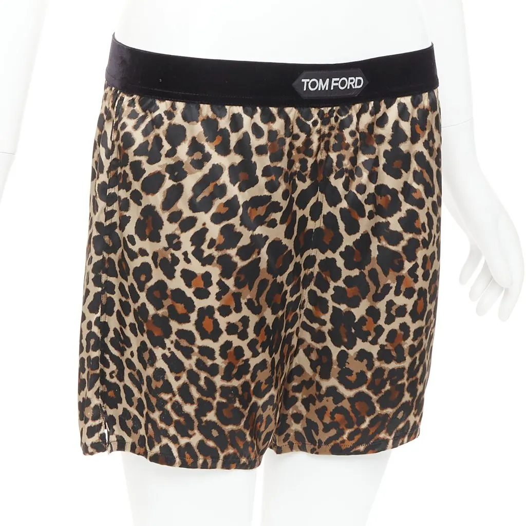 Tom Ford Brown Silk Shorts Brown Silk Very good - Inside View