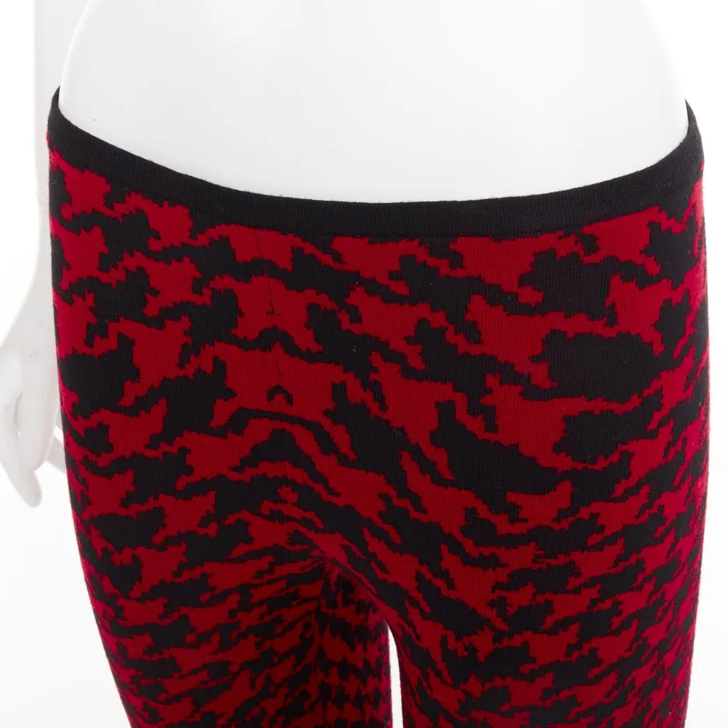 Alexander McQueen Red Wool Trouser Red Wool Very good - Back View