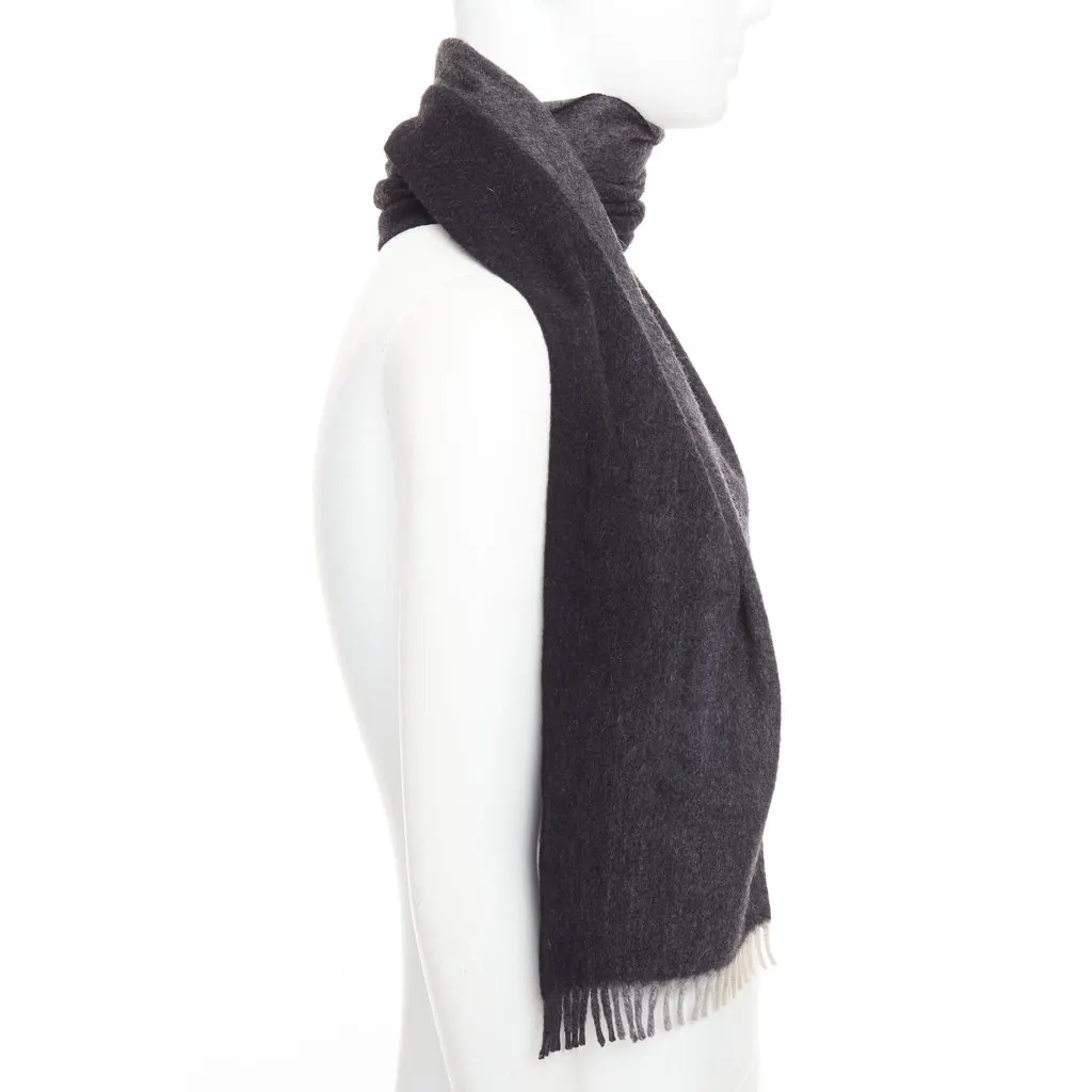 Prada Black Cashmere Pocket square Black Cashmere Very good - Model View