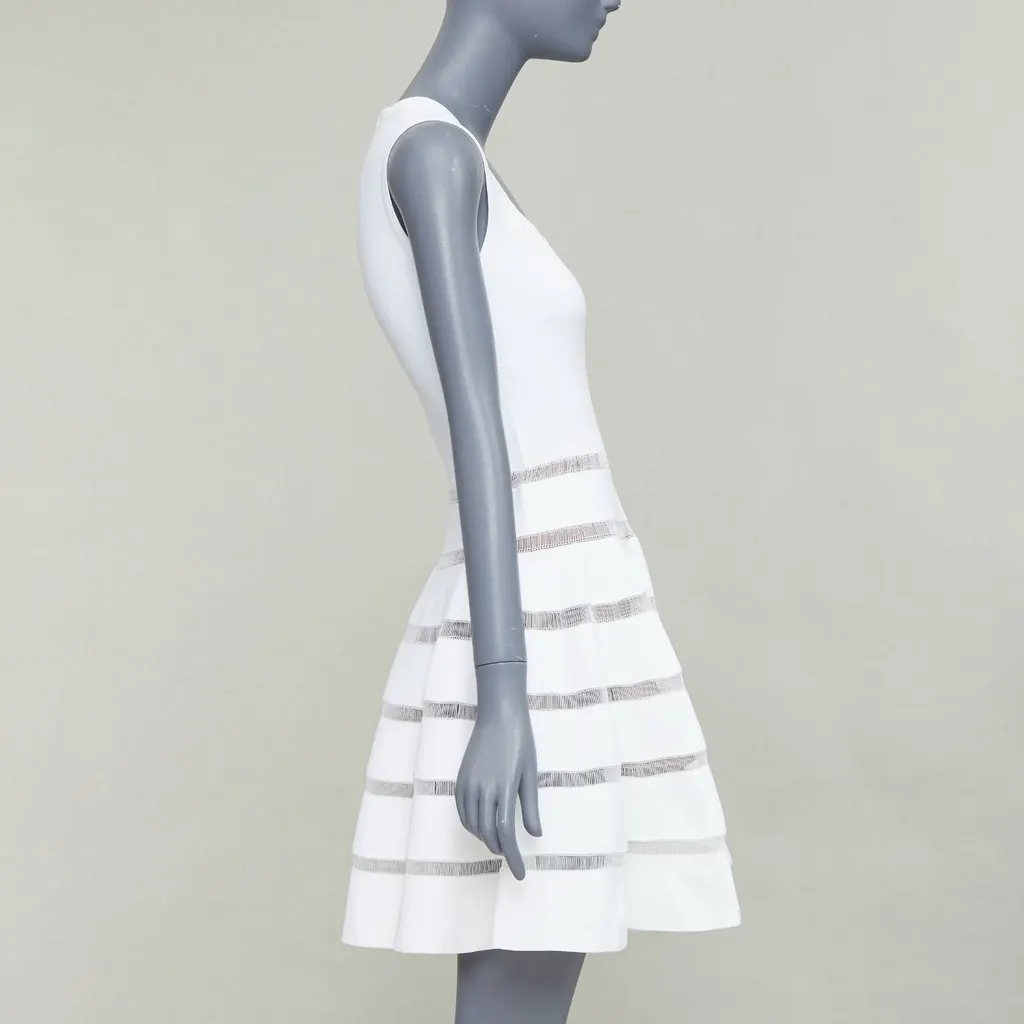 Alaïa Ecru Viscose Dress Ecru Viscose Very good - Model View