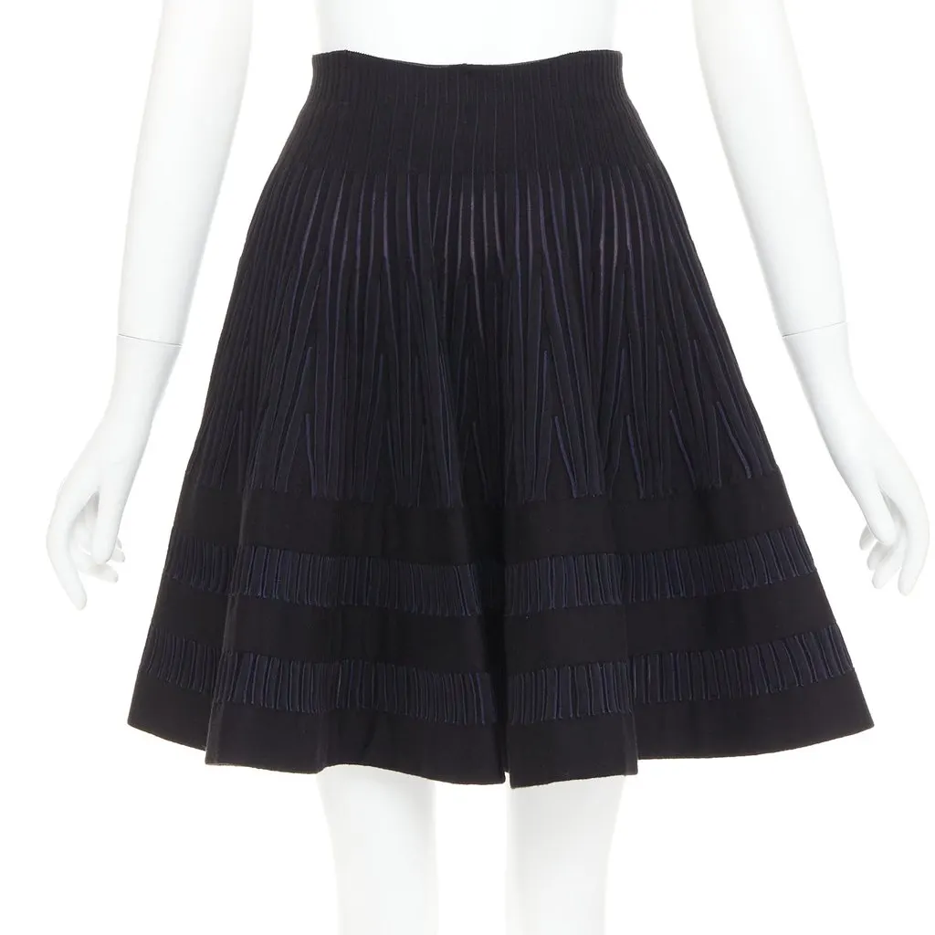 Alaïa Black Wool Skirt Black Wool Very good - Front View