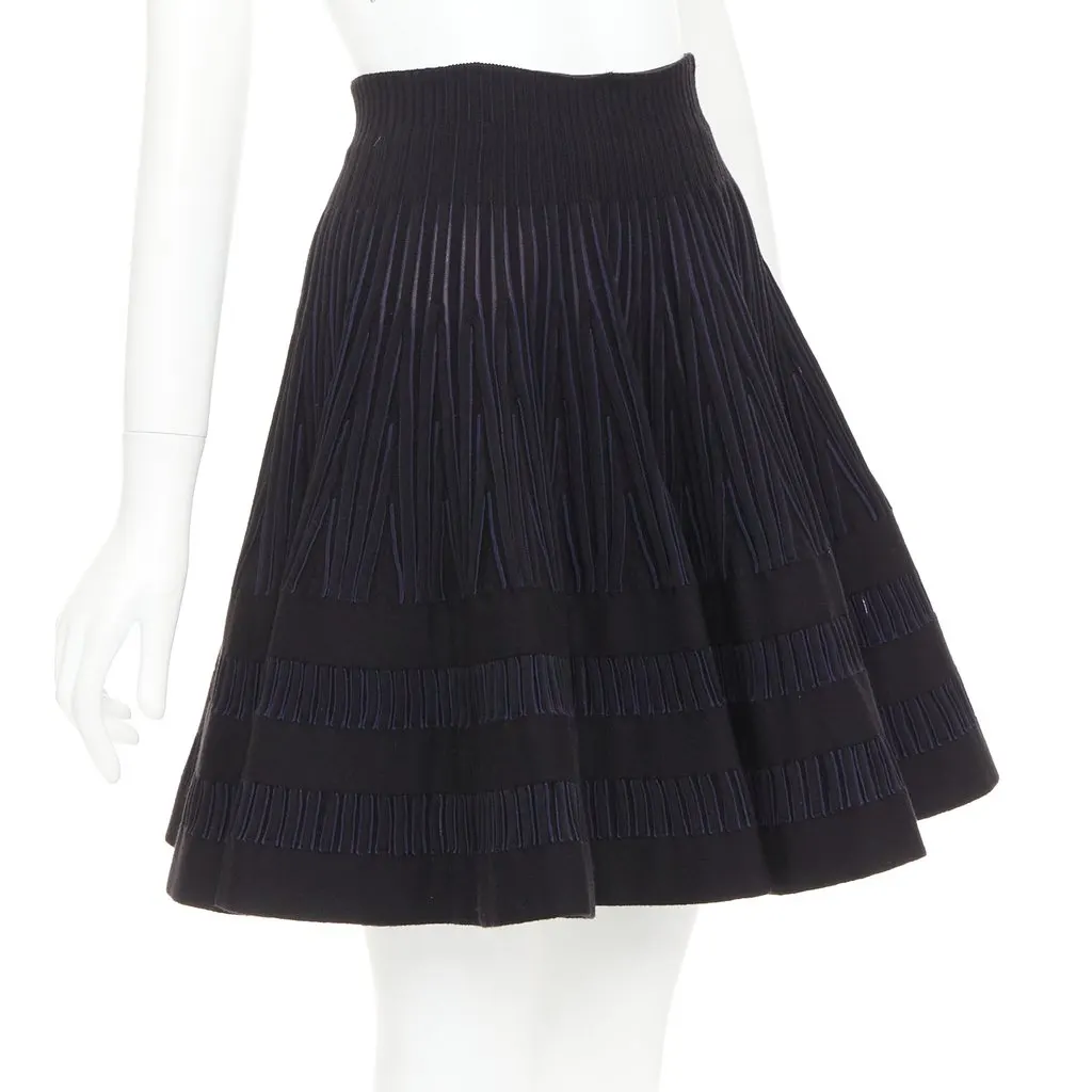 Alaïa Black Wool Skirt Black Wool Very good - Inside View