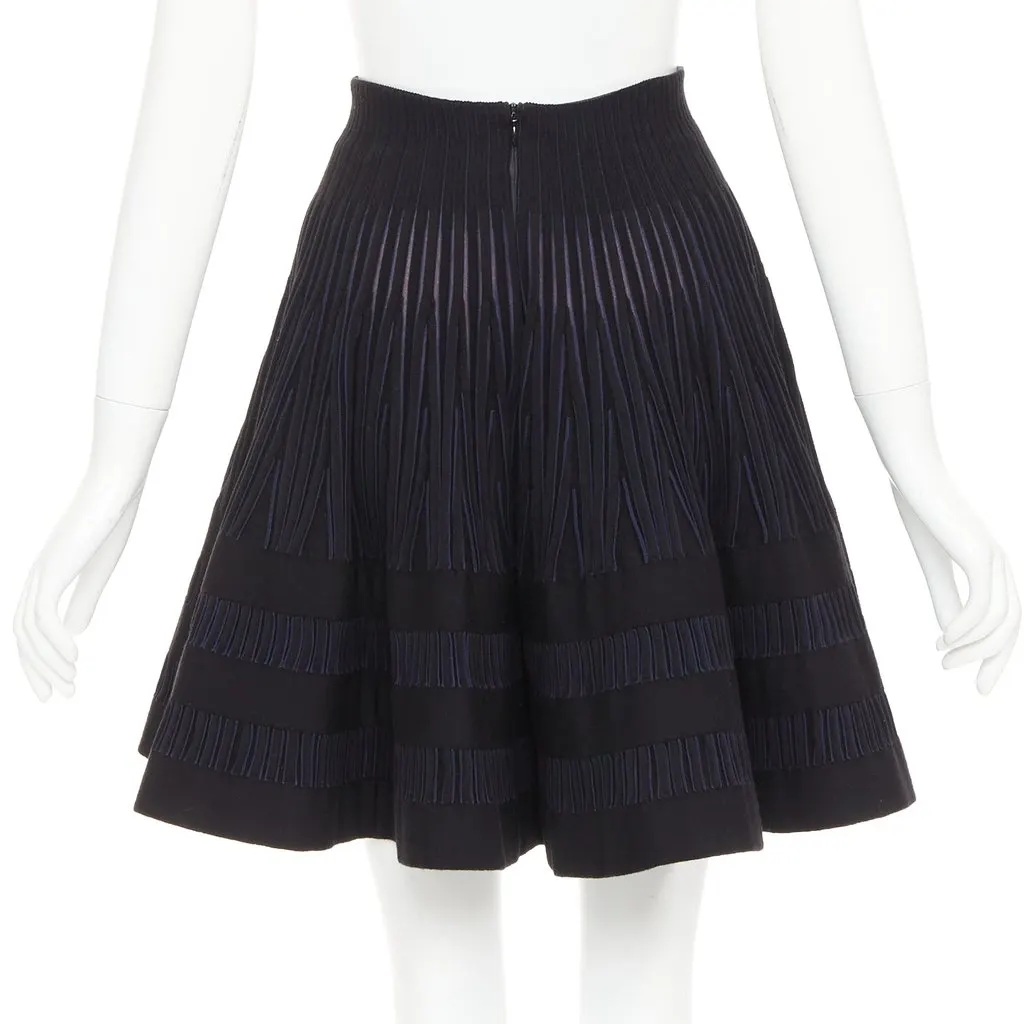 Alaïa Black Wool Skirt Black Wool Very good - Box View