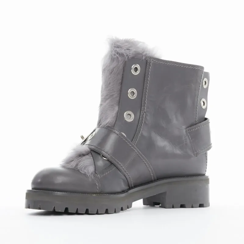 Alexander McQueen Combat boot Grey Leather Good - Model View