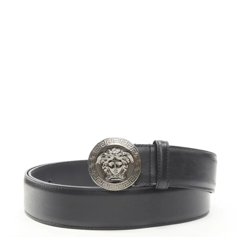 Versace Gold Chunky Chain Belt Black Leather Never worn - Front View