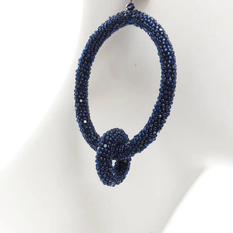 Oscar de la Renta Black Plastic Earrings Black Plastic Never worn - Model View