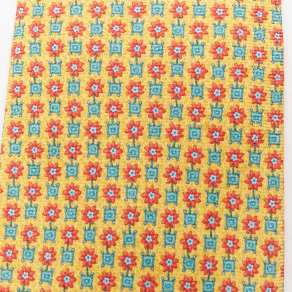 Bvlgari Yellow Silk Ties Yellow Silk Very good - Model View