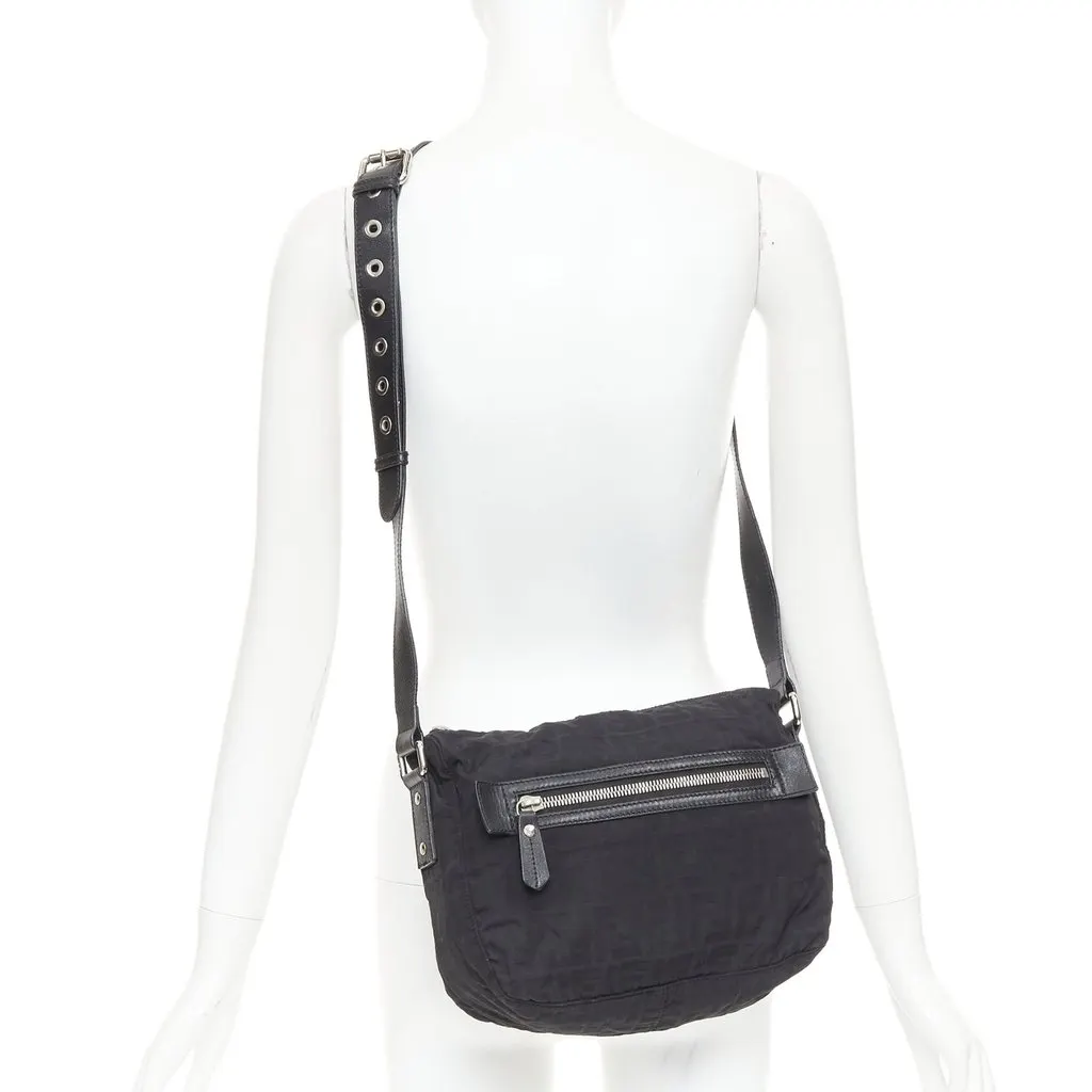 Fendi Black Handbag Black Leather Very good - Back View