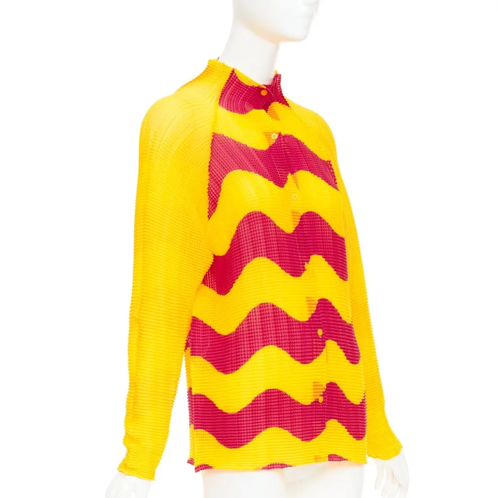 Issey Miyake Yellow Polyester Top Yellow Polyester Very good - Inside View