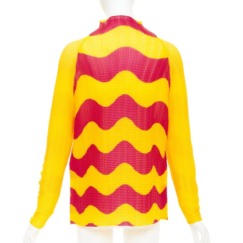 Issey Miyake Yellow Polyester Top Yellow Polyester Very good - Box View
