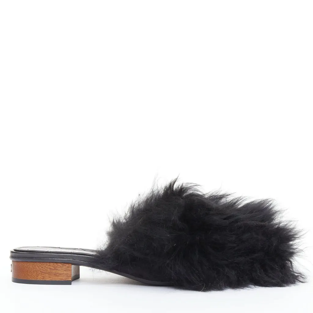 Chanel Black Fur Sandals Black Fur Very good - Front View