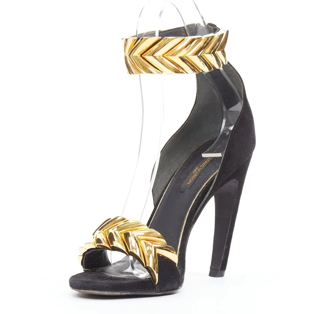Louis Vuitton Gold V Symphony Black Suede Fair - Model View