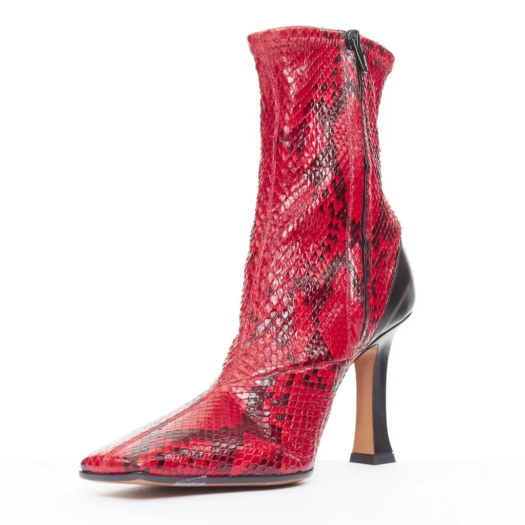 Celine Madame Flare Red Leather Very good - Model View