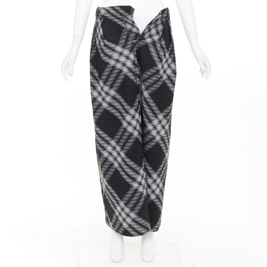 Burberry Black Wool Trouser Black Wool Very good - Front View