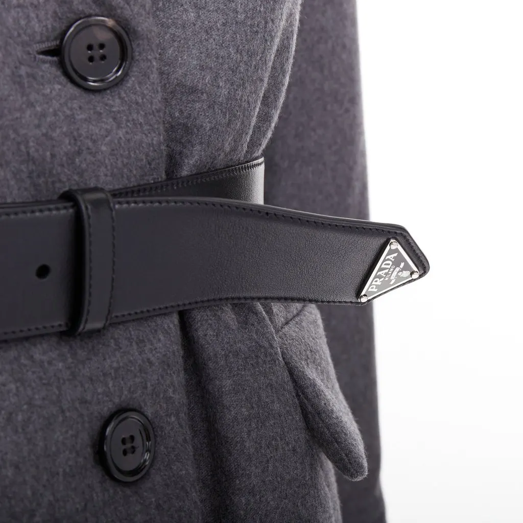 Prada Grey Cashmere Coat Grey Cashmere Never worn, with tag - Back View