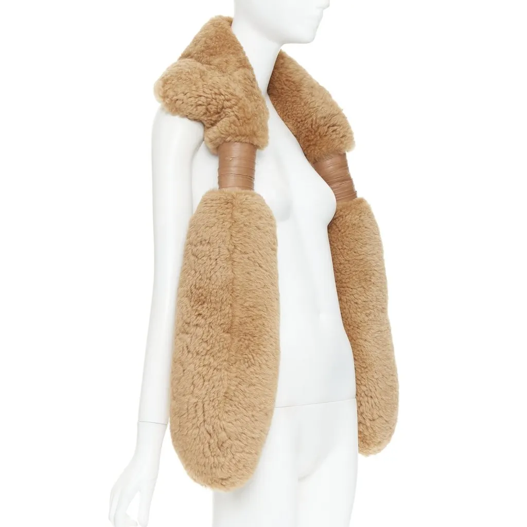 Bottega Veneta Brown Fur Scarf Brown Fur Never worn, with tag - Inside View