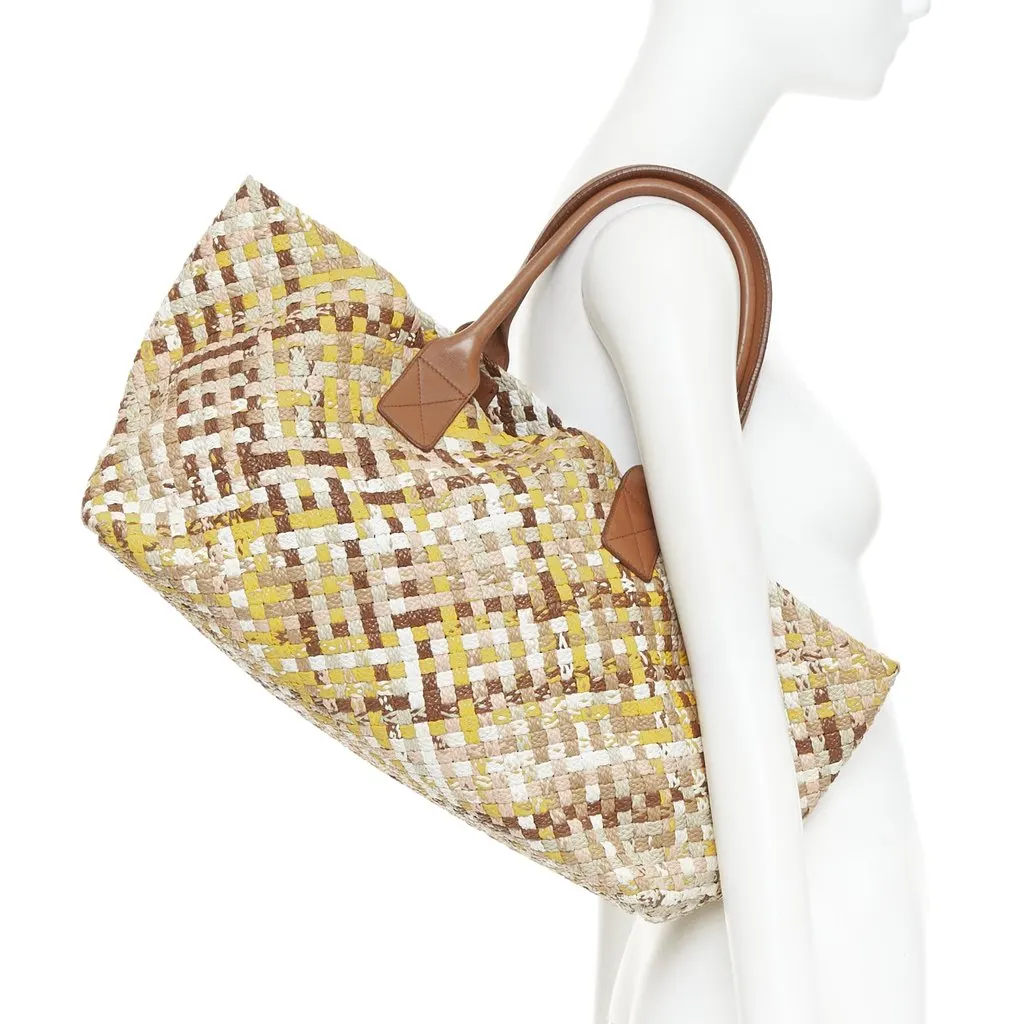 Bottega Veneta Brown Leather Handbag Brown Leather Fair - Back View