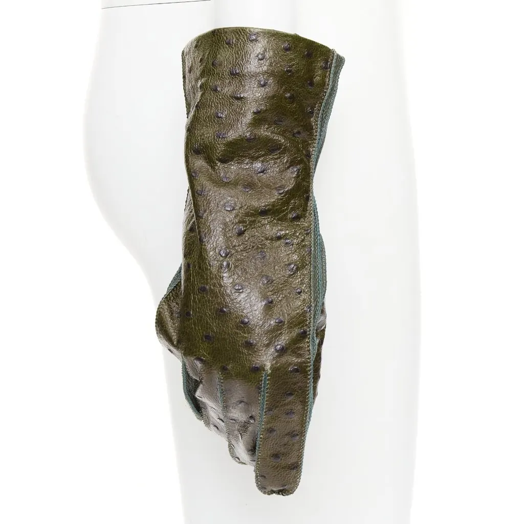 Bottega Veneta Green Leather Gloves Green Leather Very good - Model View