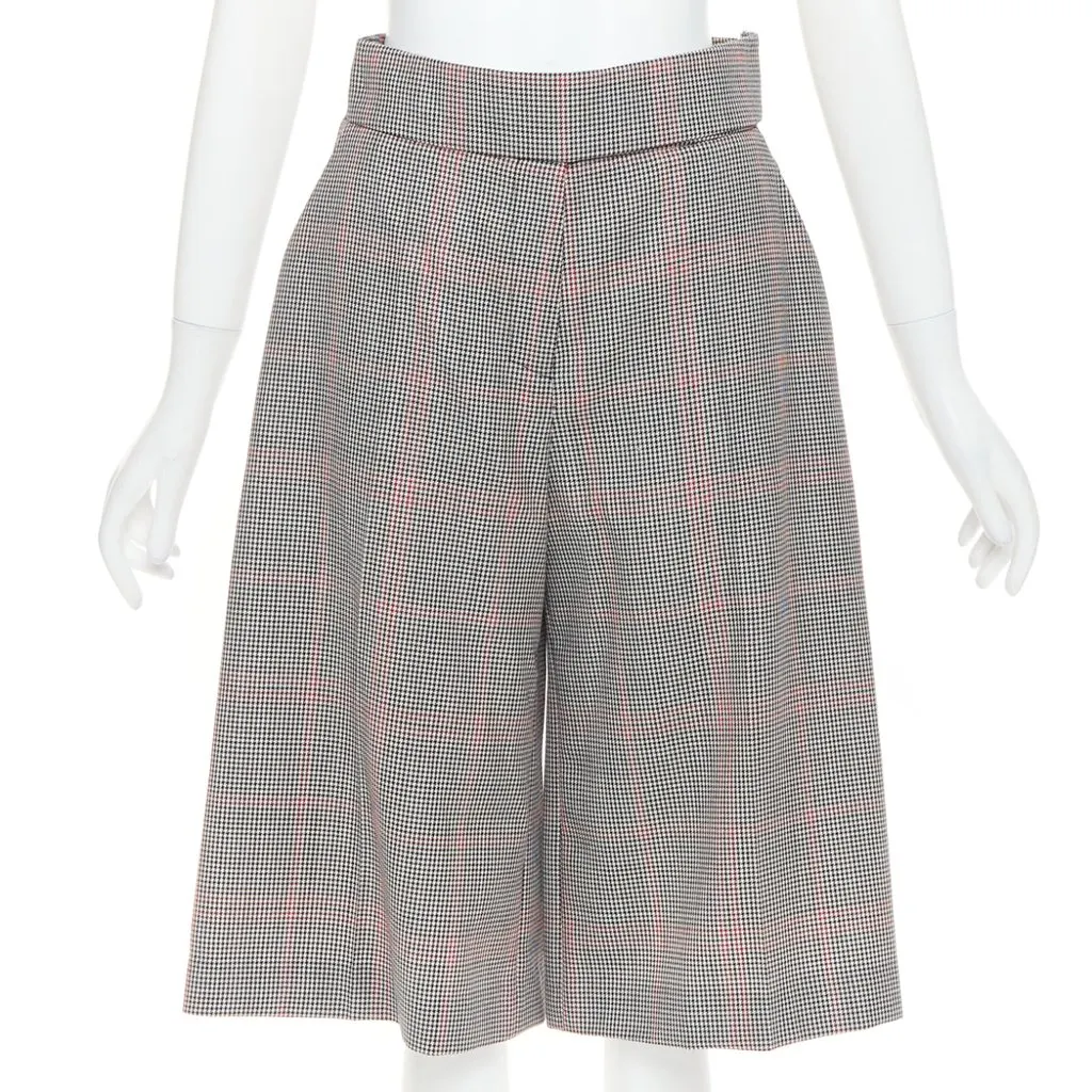 Alexandre Vauthier Grey Wool Shorts Grey Wool Very good - Front View