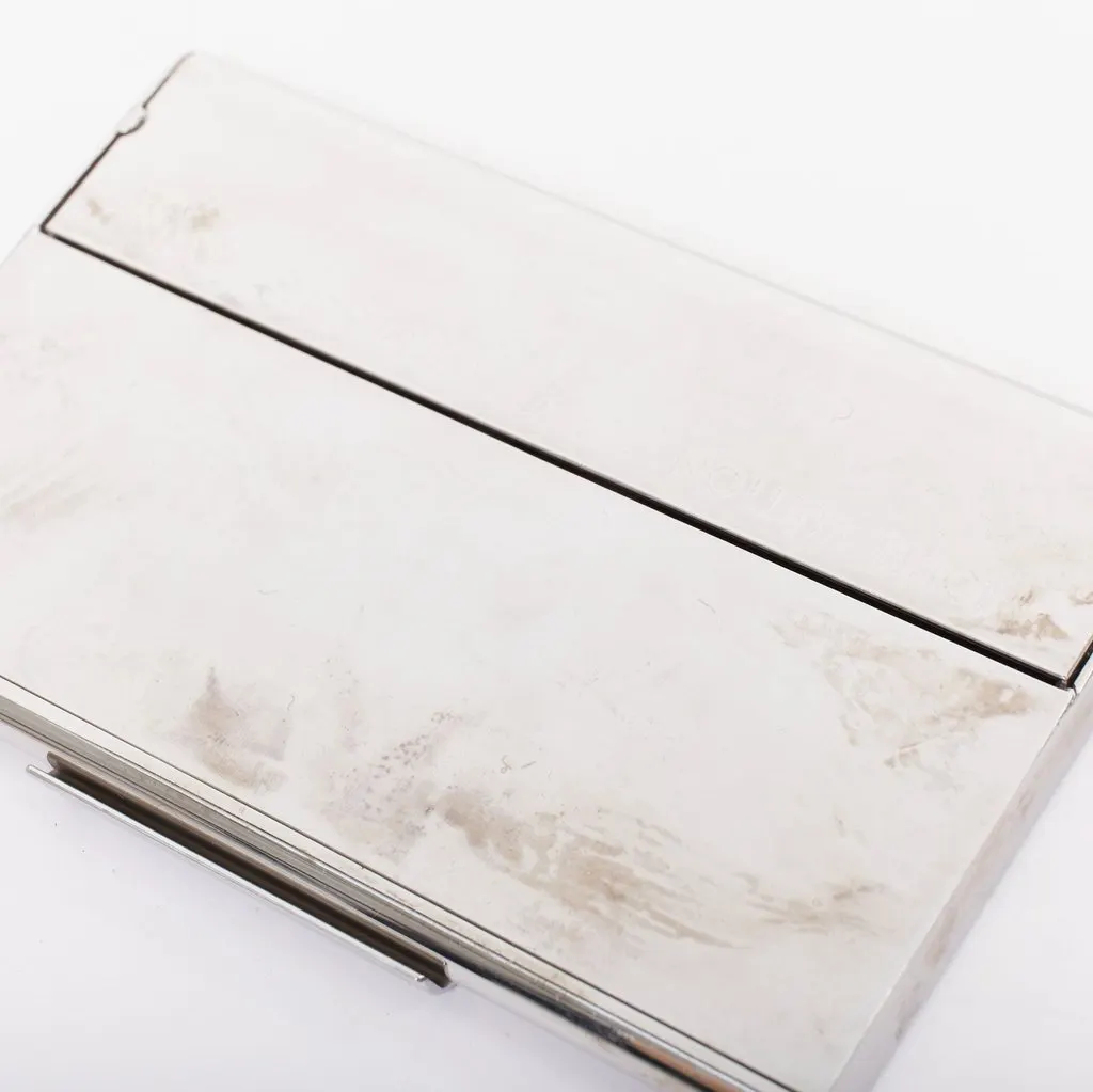 Louis Vuitton Porte Carte Champs Elysees Silver Metal Fair - Model View